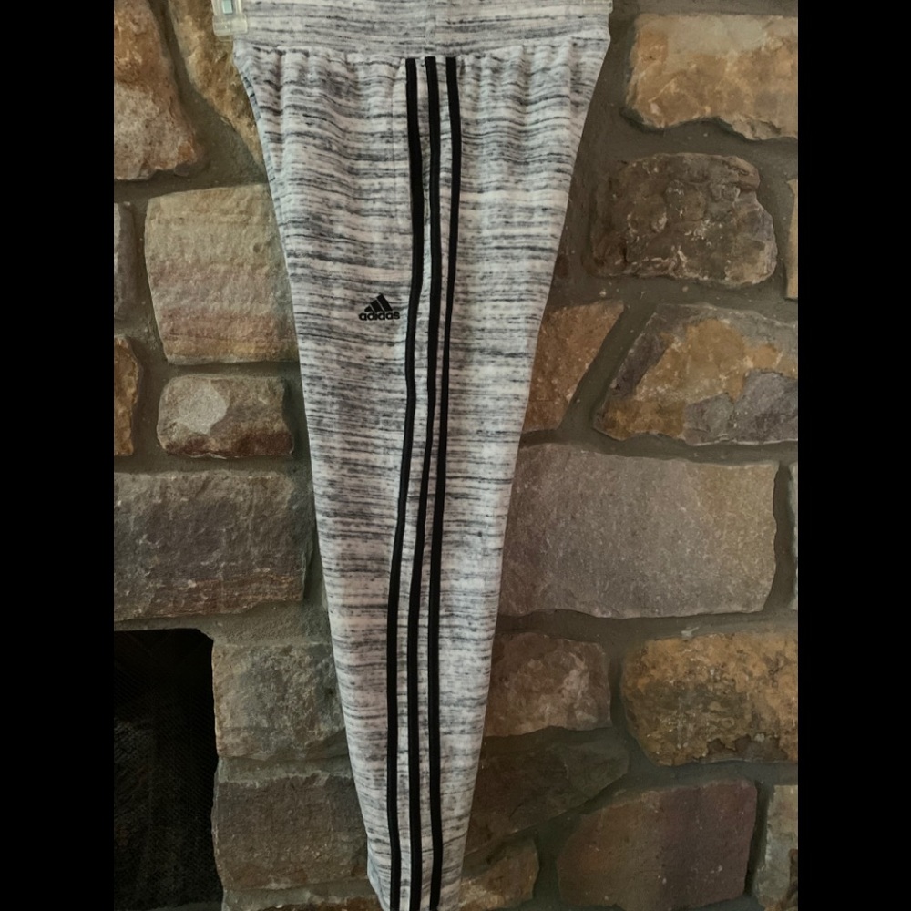 Adidas Girls velour lifestyle track pant